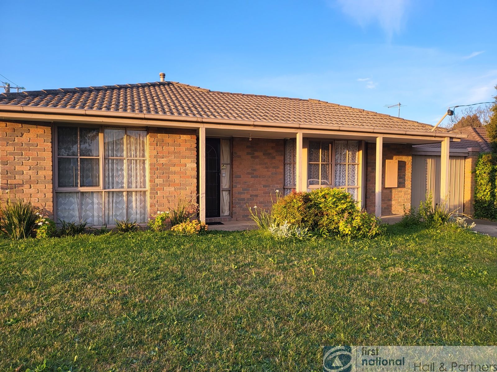 1/39 General Joshua Drive, Hampton Park VIC 3976, Hampton Park - Thumbnail 2