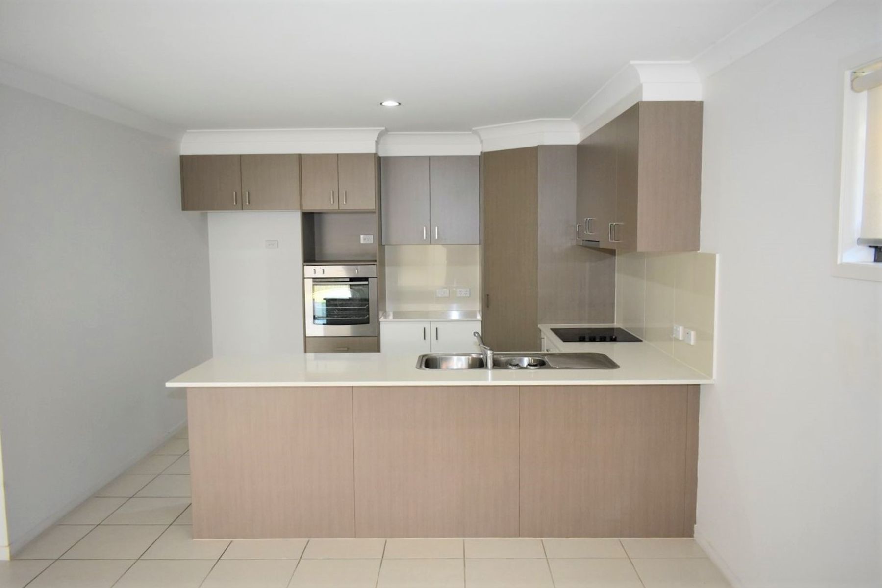1/13 Moreton Drive, Rural View QLD 4740, Rural View - Thumbnail 2