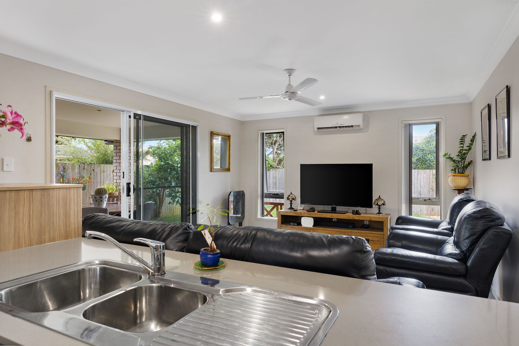 256 Bloomfield Street, Cleveland QLD 4163, Cleveland - Thumbnail 4