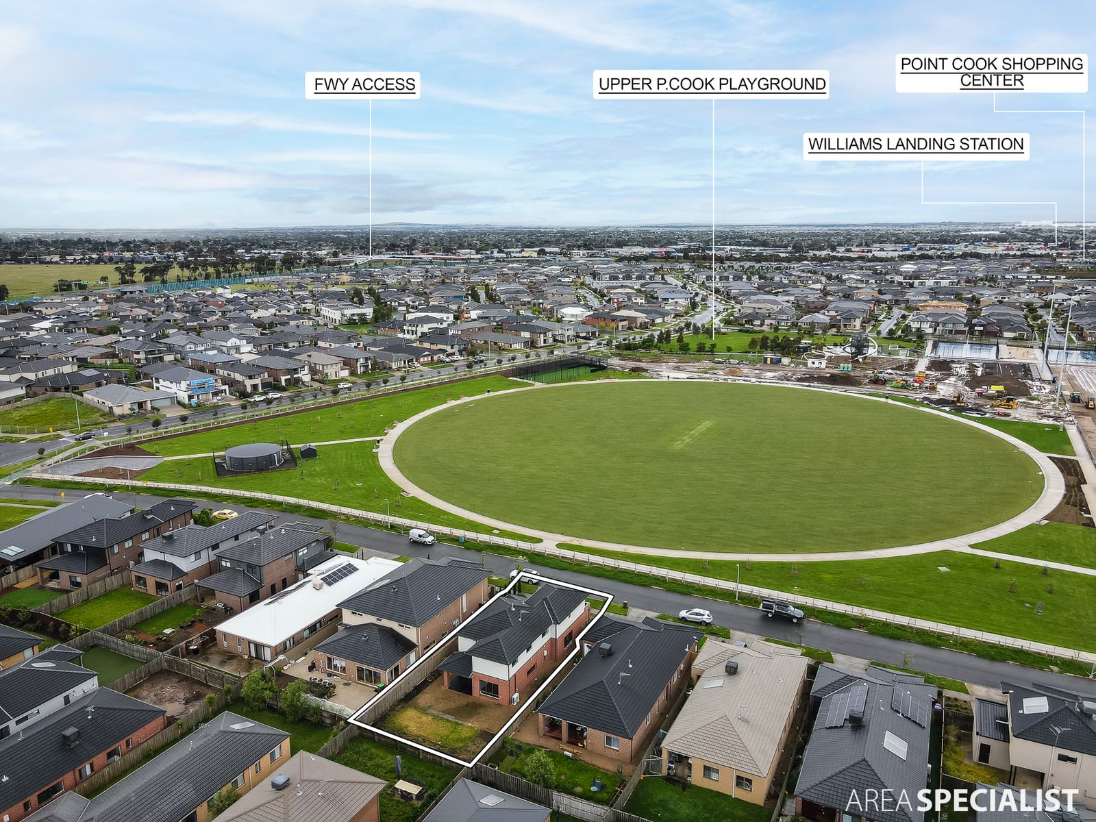 47 Pennsylvania Crescent, Point Cook, VIC 3030, Point Cook - Thumbnail 3