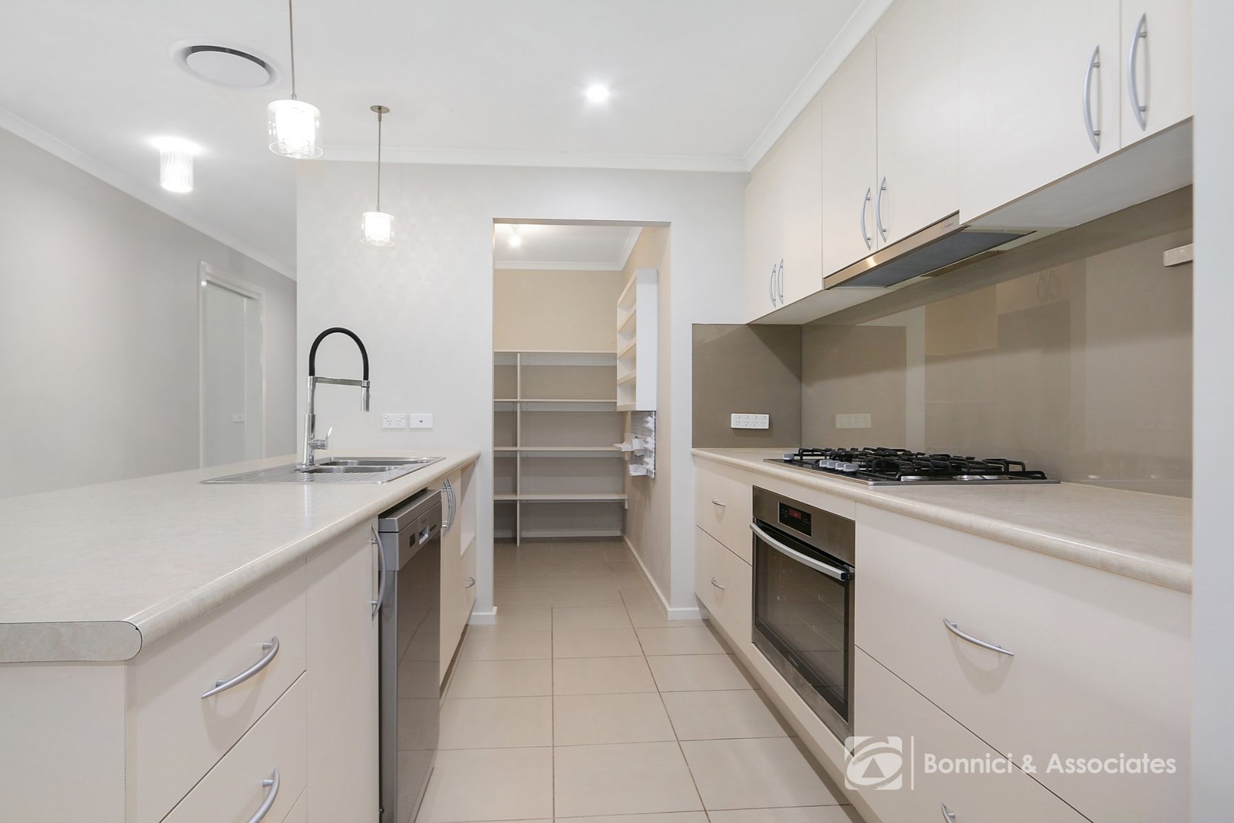71 Huon Kiewa Road, Tangambalanga VIC 3691, Tangambalanga - Thumbnail 5