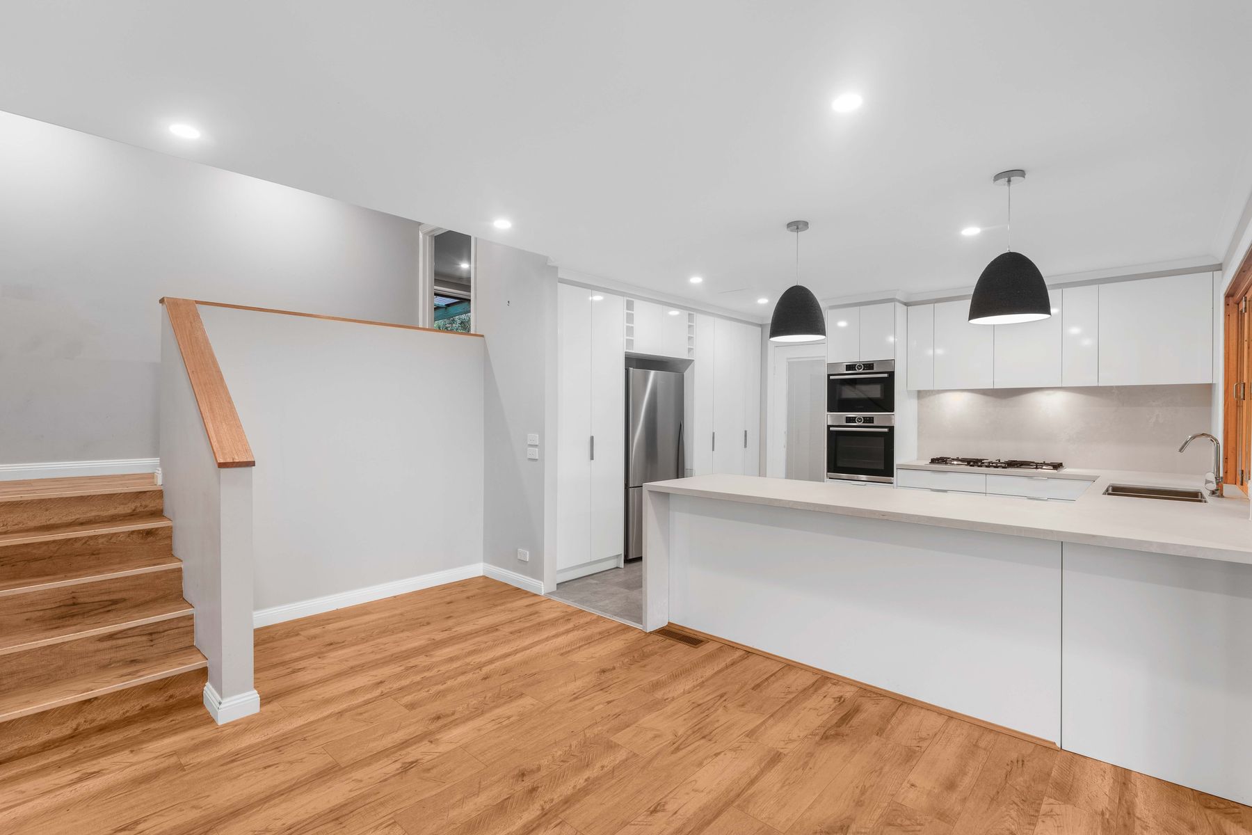 17 Jones Avenue, Upper Ferntree Gully, VIC 3156, Upper Ferntree Gully - Thumbnail 3