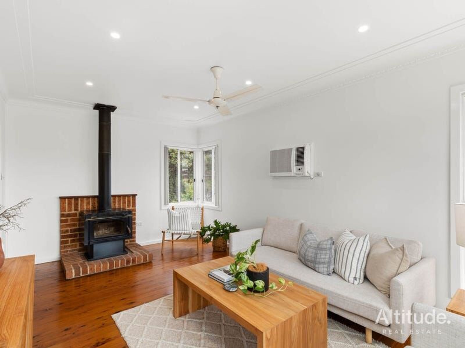4 Charles Street, Tingira Heights, NSW 2290, Tingira Heights, - Thumbnail 4