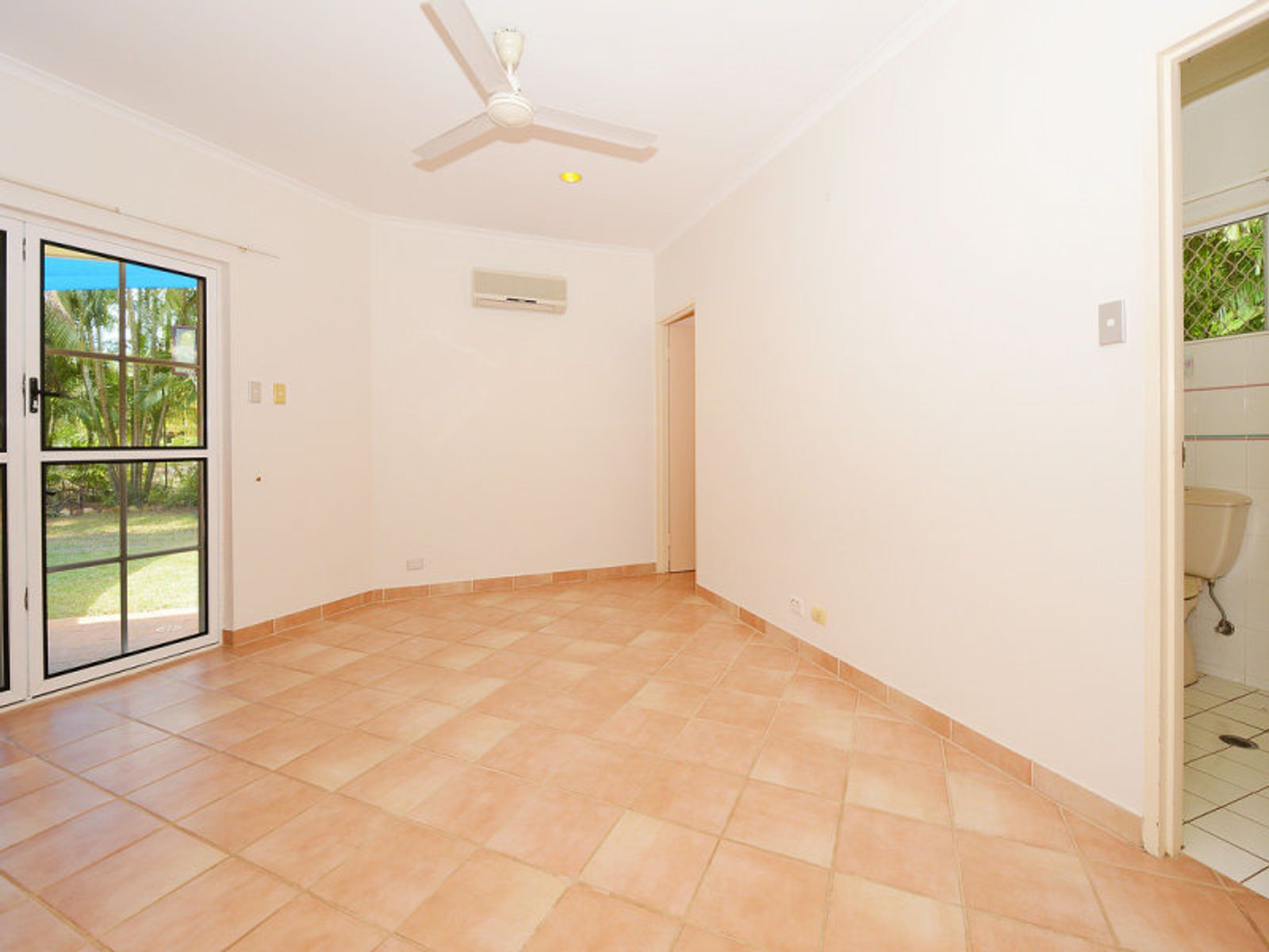 8 Gardenia Street, Nightcliff NT 0810, Nightcliff - Thumbnail 8