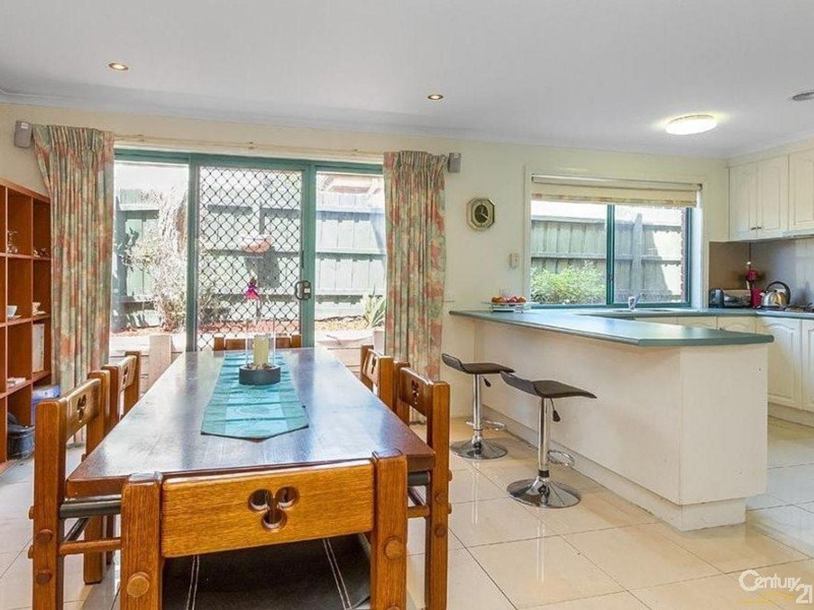 15 Silverwood Way, Glen Waverley, VIC 3150, Glen Waverley - Thumbnail 4