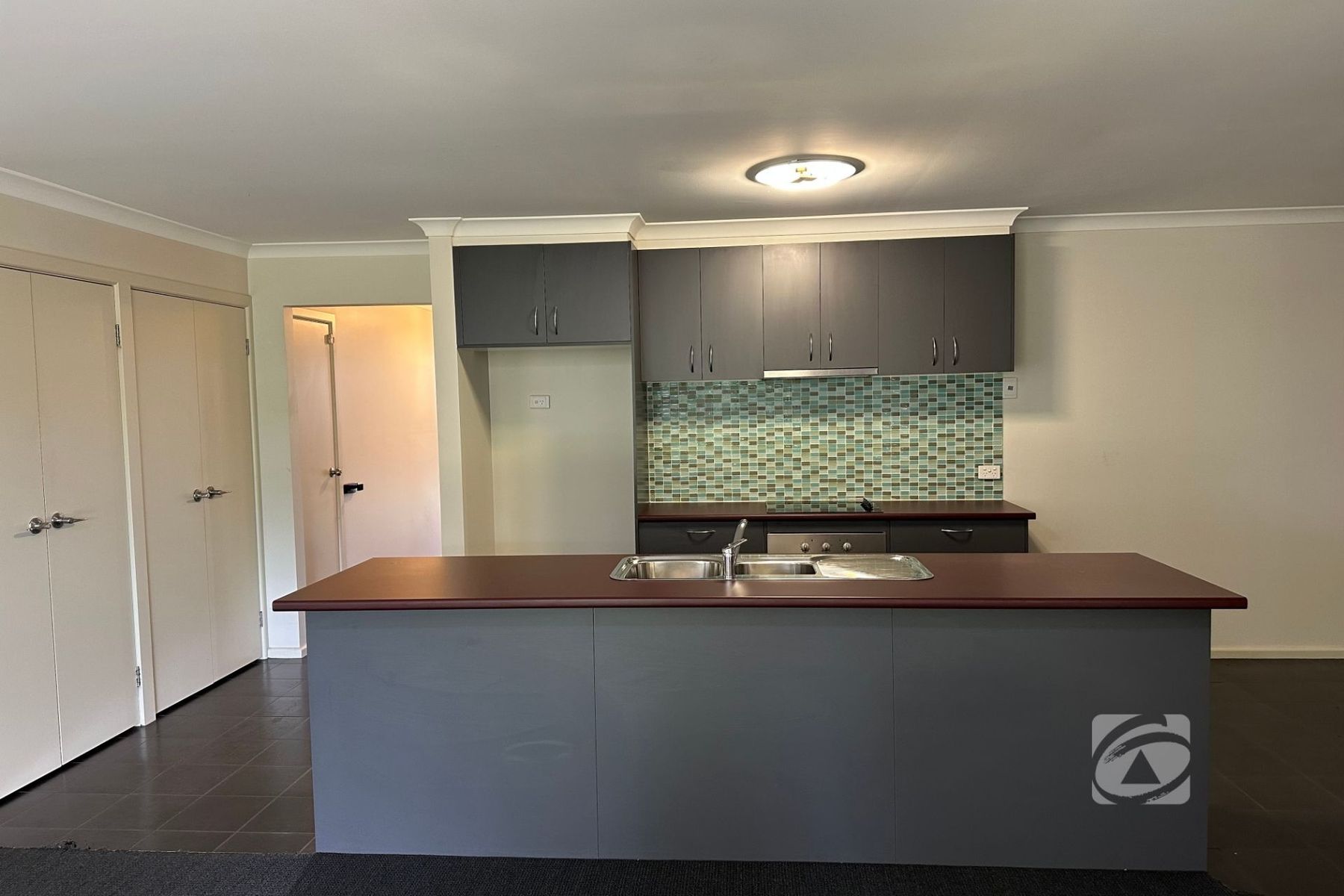 2 Danita Way, Cranbourne West VIC 3977, Cranbourne West - Thumbnail 2