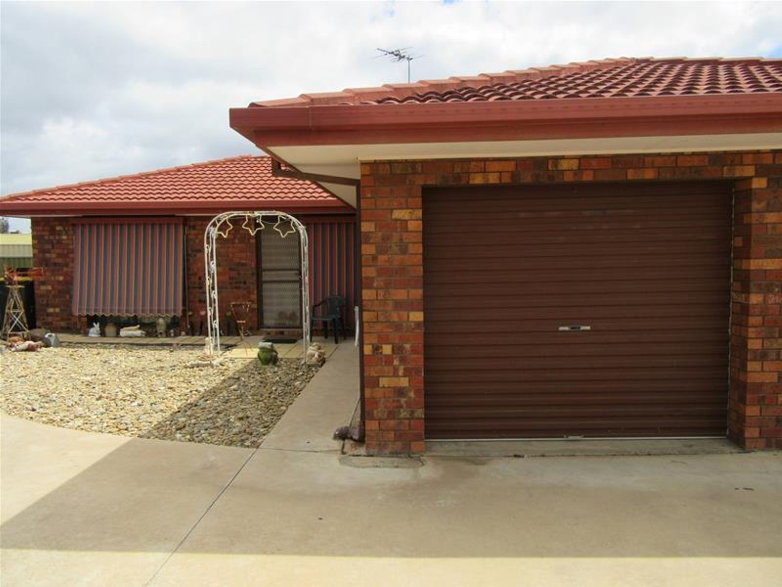 7/17 Steven Street, Mildura - Image 1