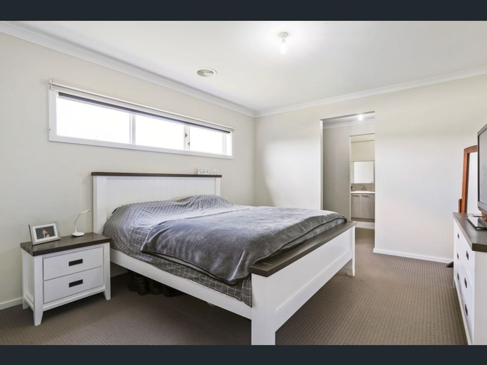 13 Constance Way, Pakenham, VIC 3810, Pakenham - Thumbnail 5