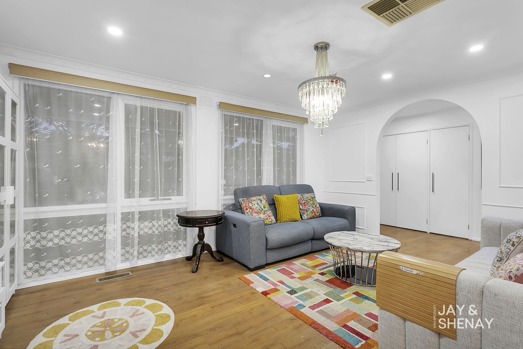 13 William Perry Close, Endeavour Hills, VIC 3802, Endeavour Hills - Thumbnail 2