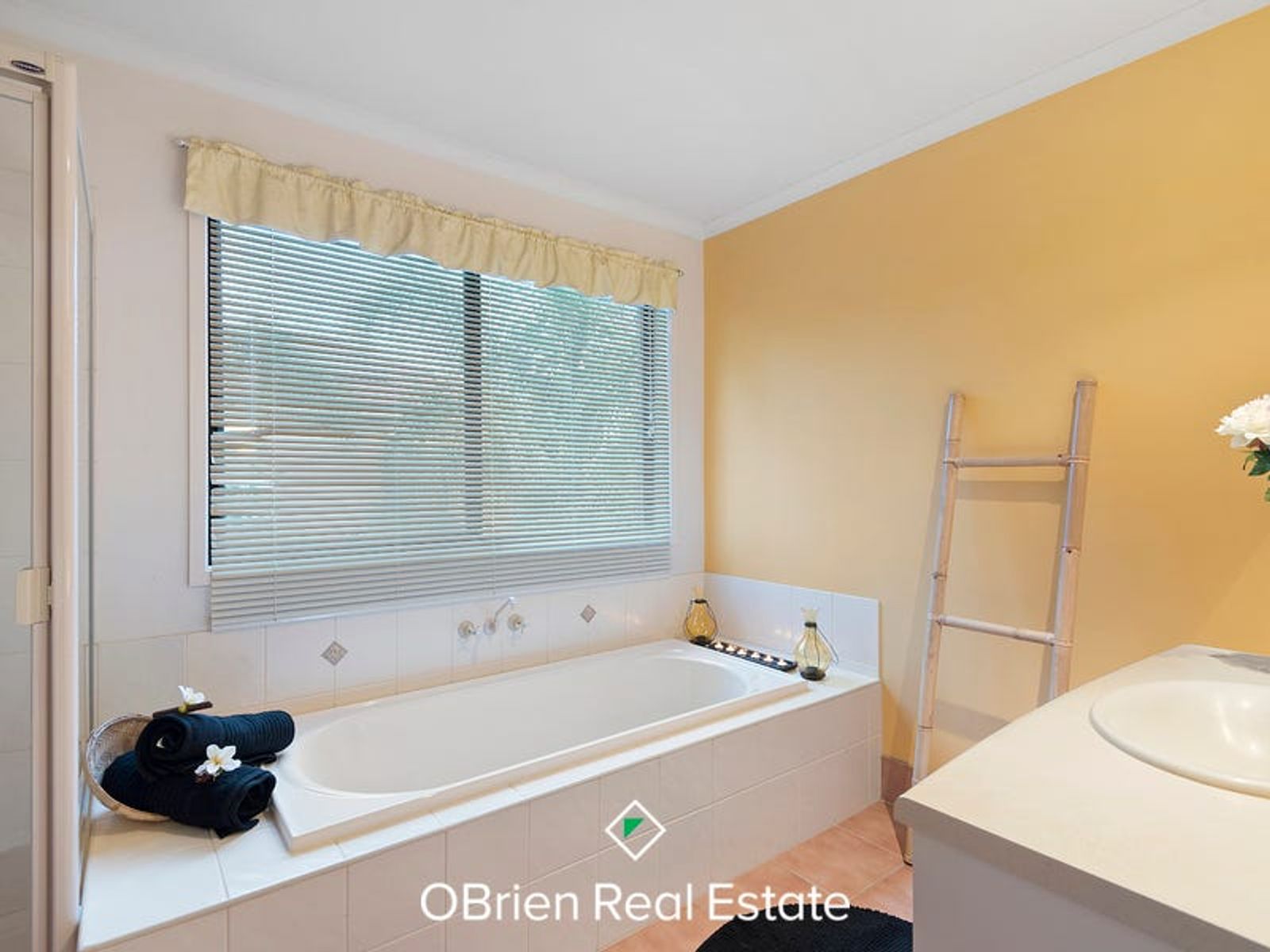 23 Lansbury Drive, Narre Warren South, VIC 3805, Narre Warren South - Thumbnail 7