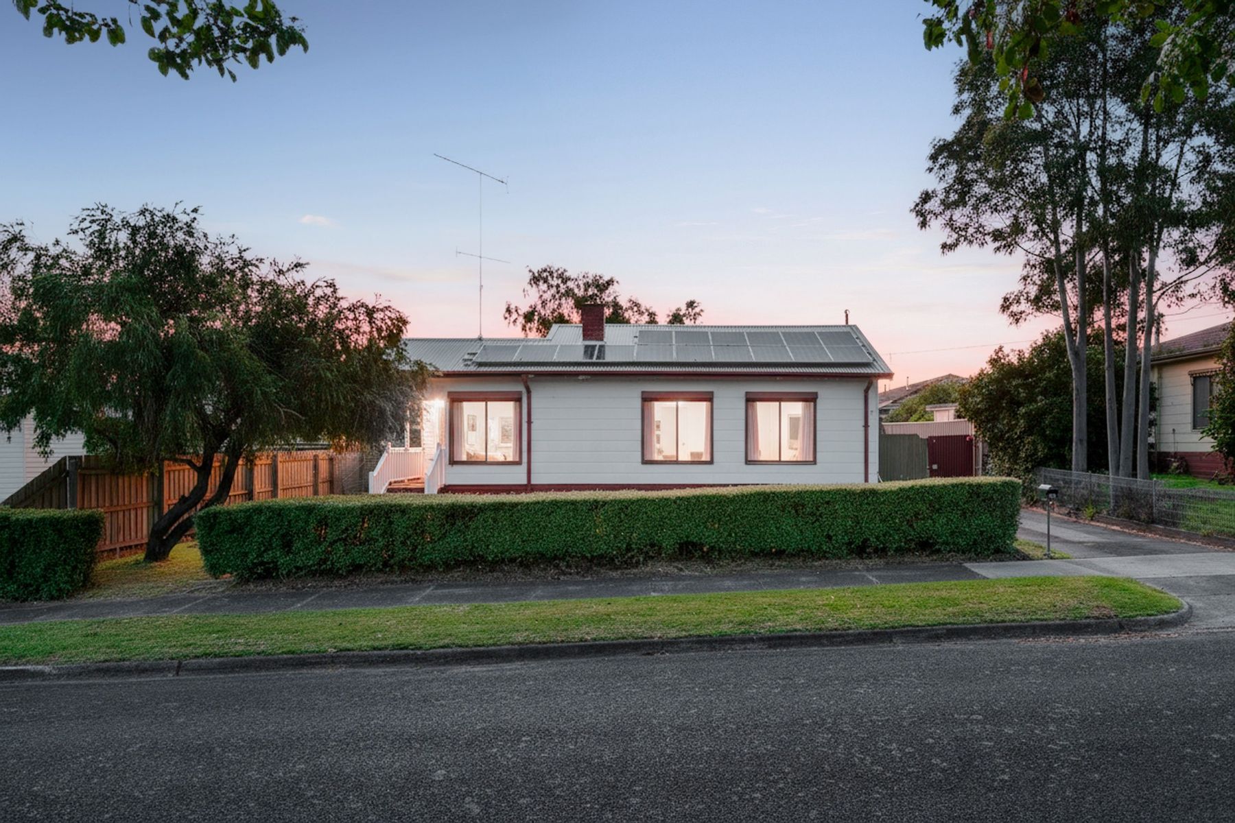 53 Fowler Street, Moe, VIC 3825, Moe - Thumbnail 2