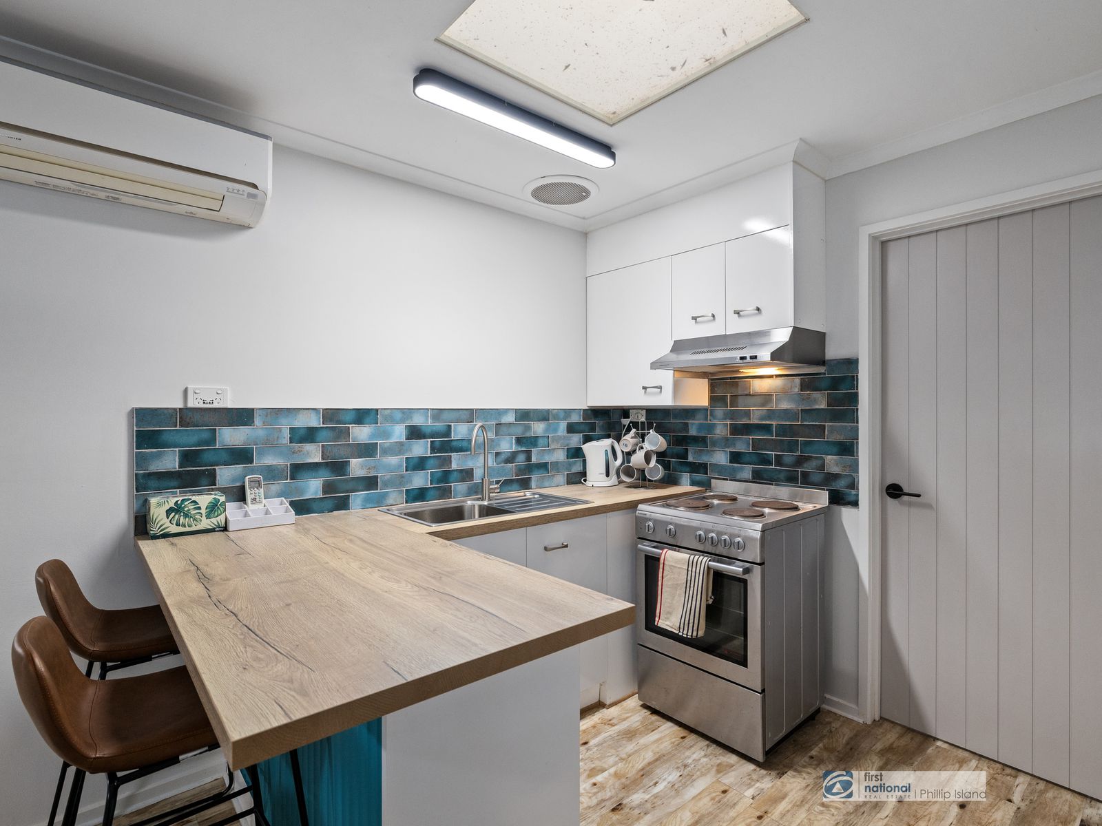 2/2-4 Park St, Cowes VIC 3922, Cowes - Thumbnail 4