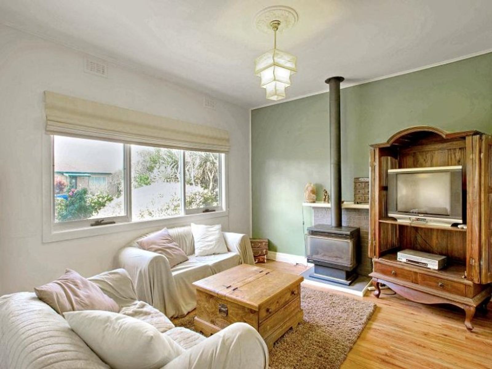 8 Raymond Road, Seaford, VIC 3198, Seaford - Thumbnail 2
