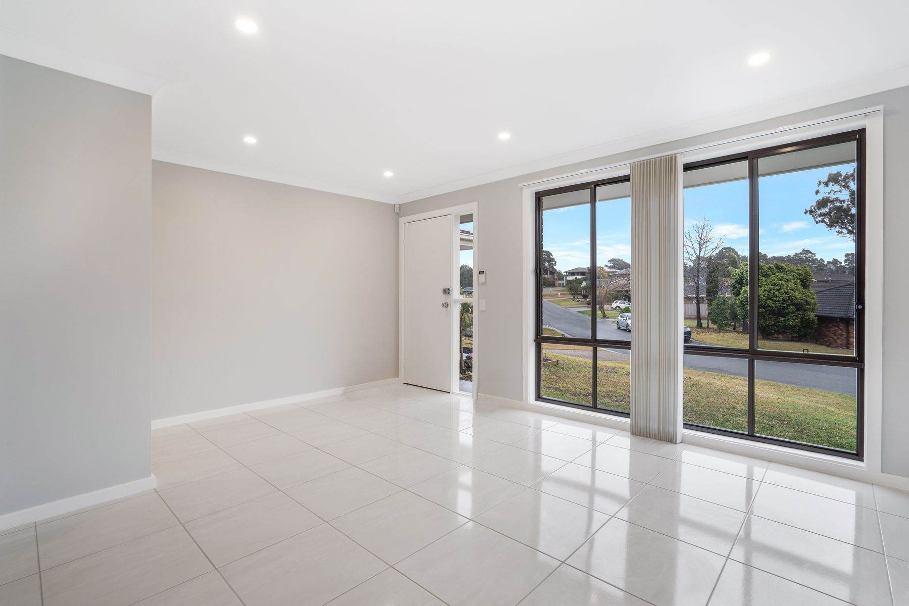 8 Barossa Place, Edensor Park NSW 2176, Edensor Park - Thumbnail 4