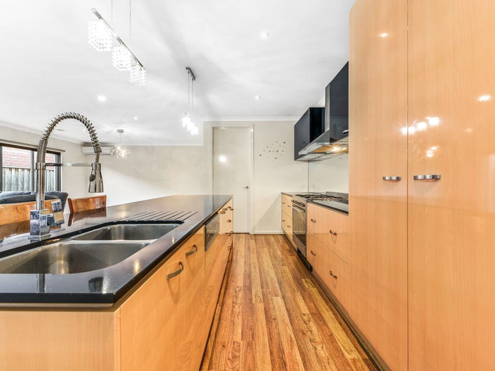 13 Seacoast Street, Point Cook, VIC 3030, Point Cook - Thumbnail 5