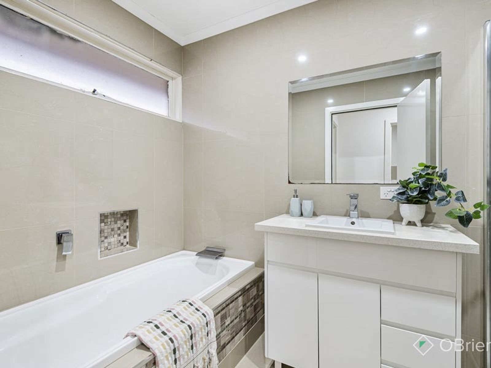 222 Power Road, Endeavour Hills, VIC 3802, Endeavour Hills - Thumbnail 8