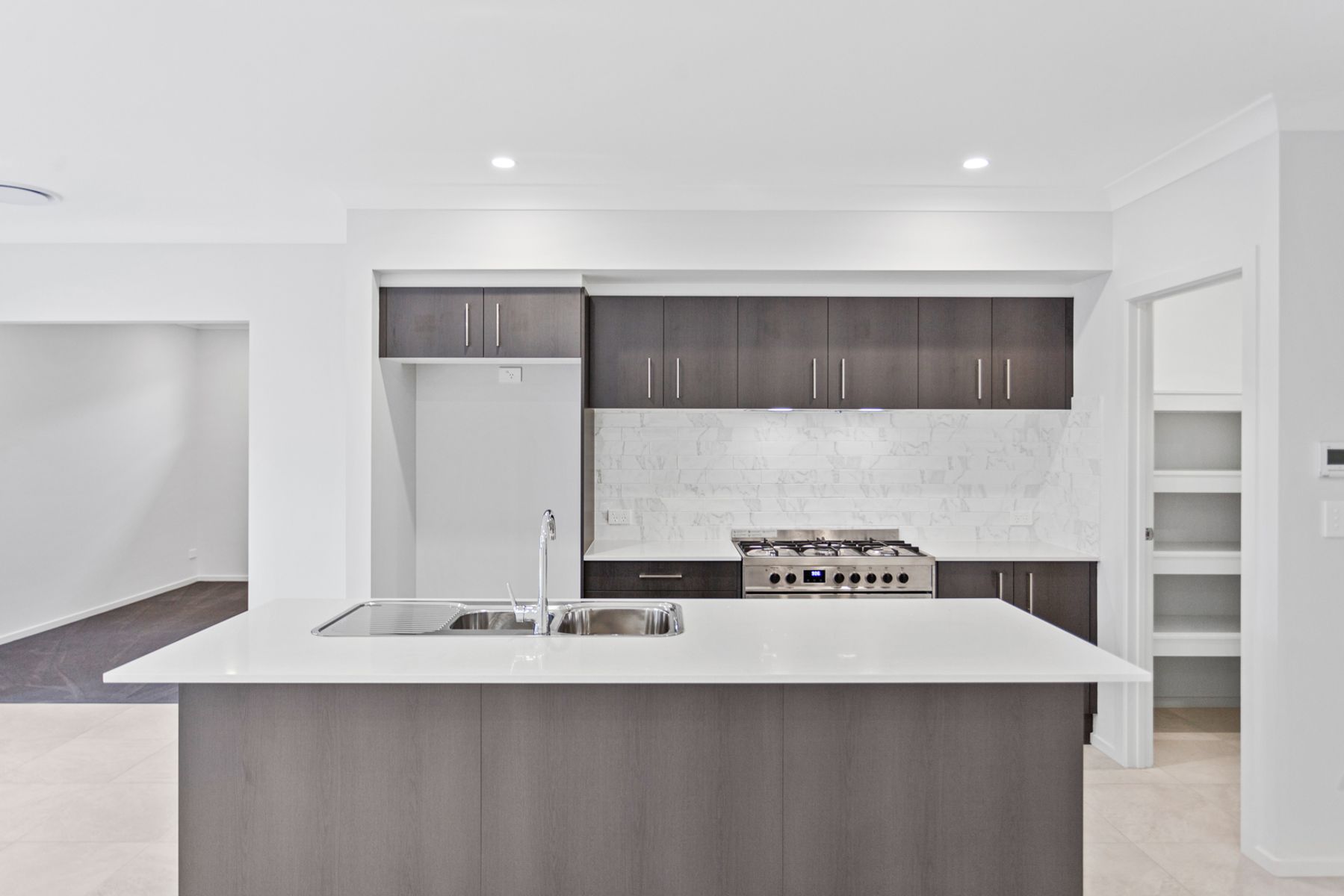 1 Voltimand Pl, Rosemeadow NSW 2560, Rosemeadow - Thumbnail 2
