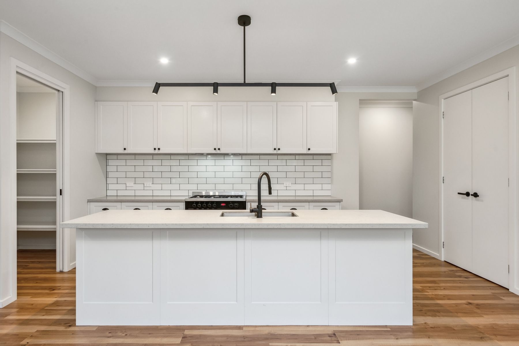 32 Taylor Street, Epsom, VIC 3551, Epsom - Thumbnail 2
