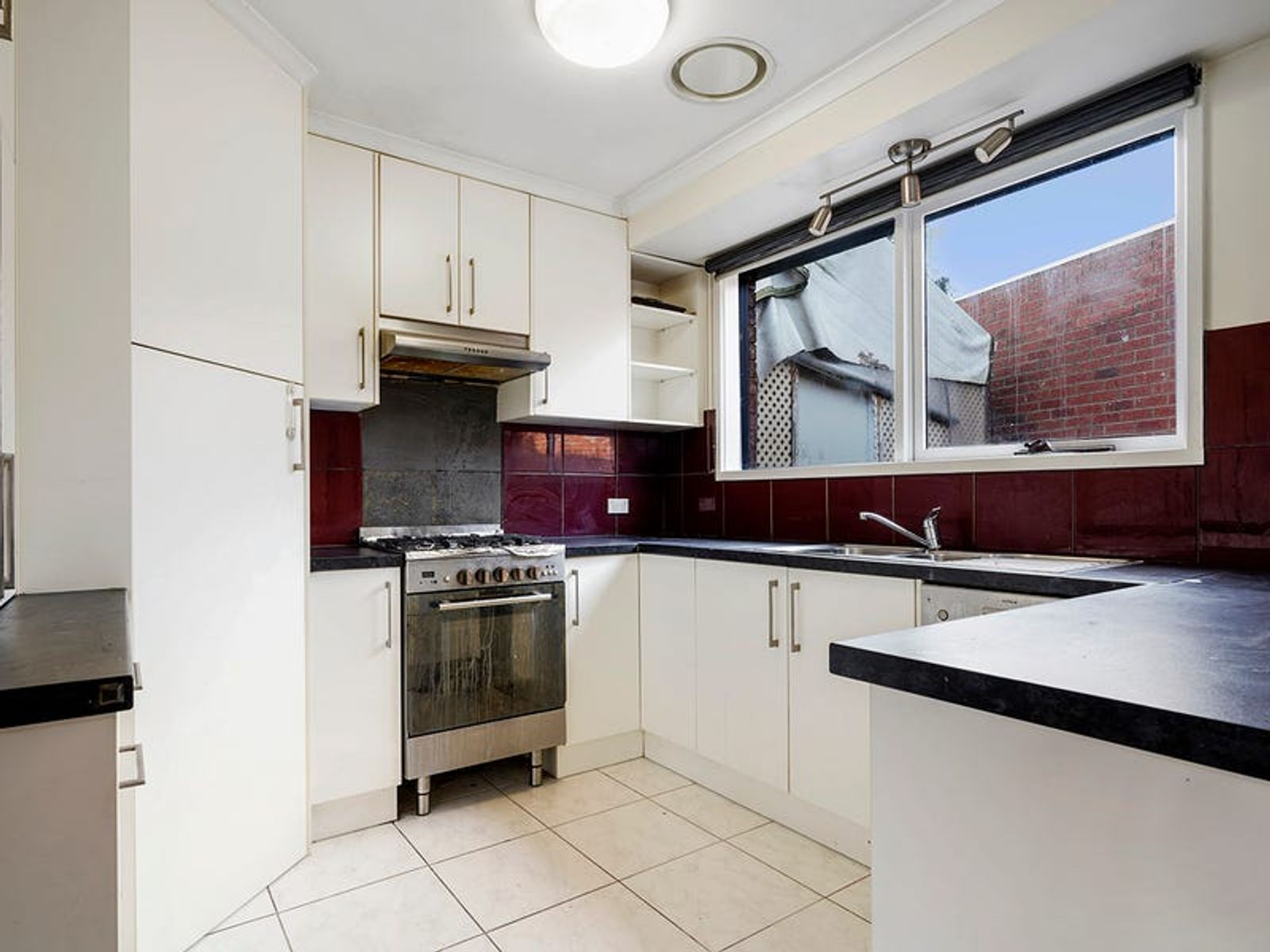 5 Millswyn Avenue, Hampton Park, VIC 3976, Hampton Park - Thumbnail 5
