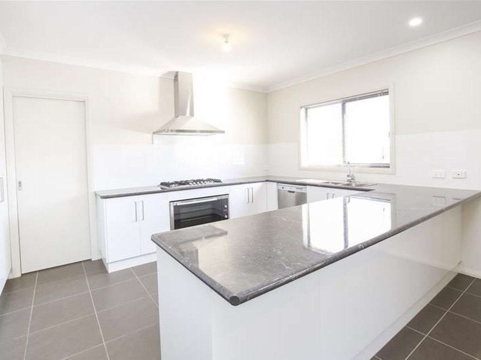 37 Boomerang Avenue, Mildura - Thumbnail 4