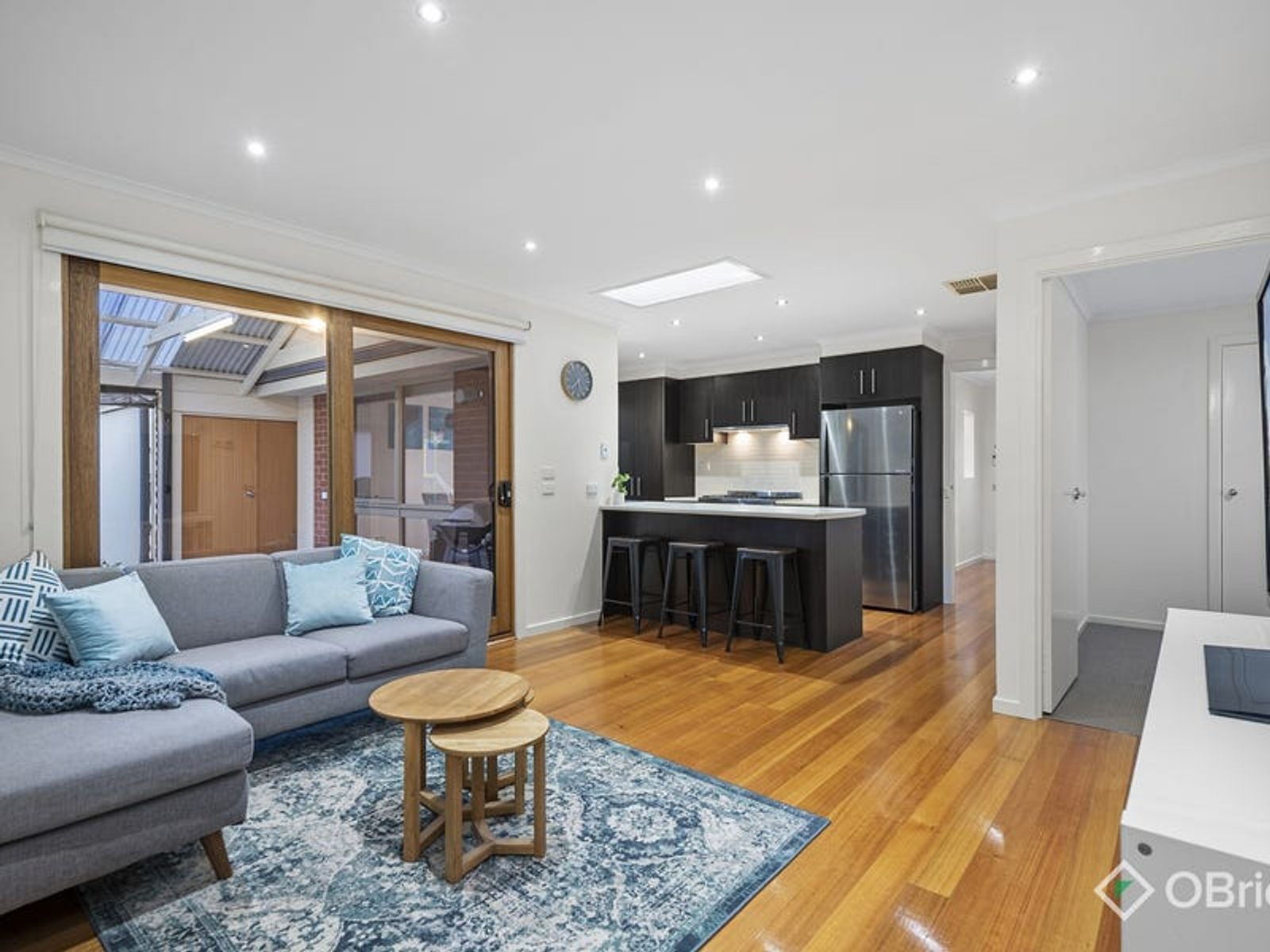 4 Robinvale Court, Endeavour Hills, VIC 3802, Endeavour Hills - Thumbnail 3