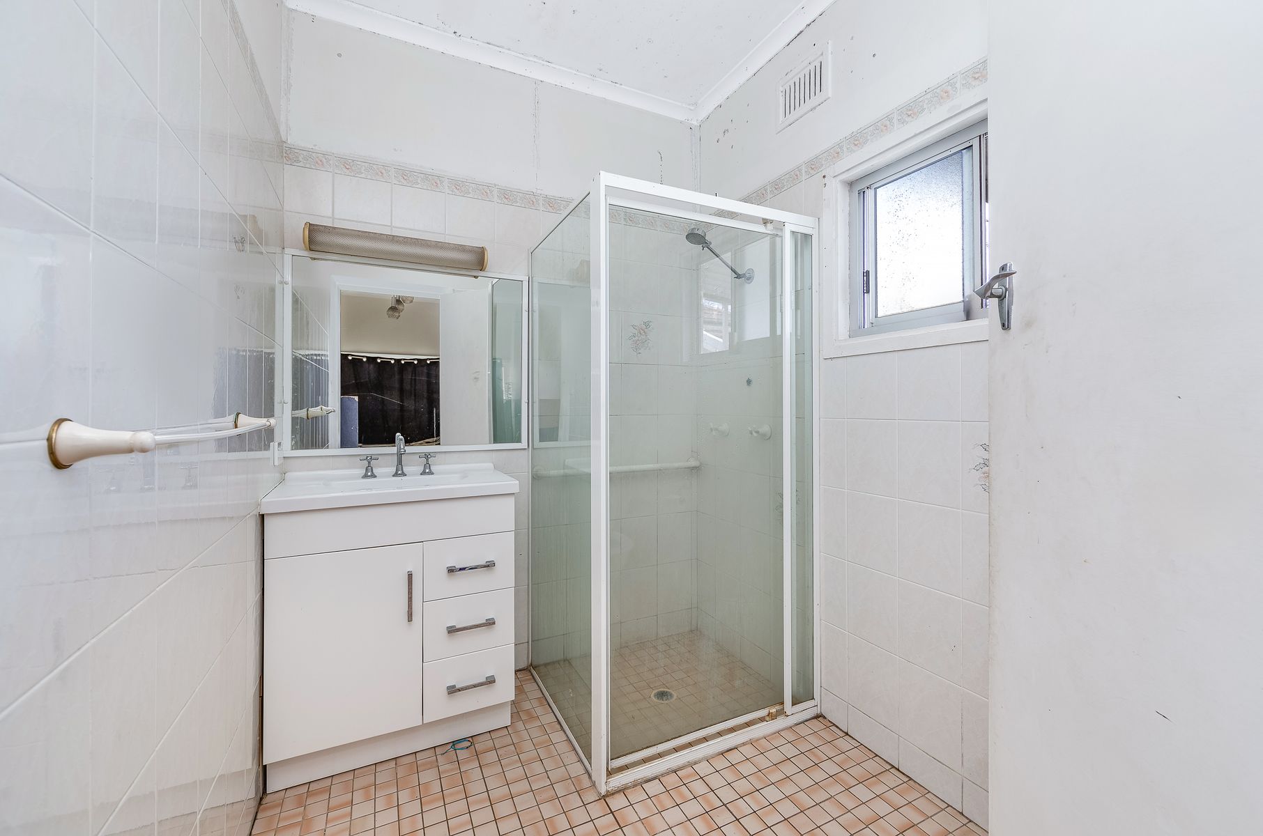 82 Barrenjoey Road, Ettalong Beach NSW 2257, Ettalong Beach - Thumbnail 5