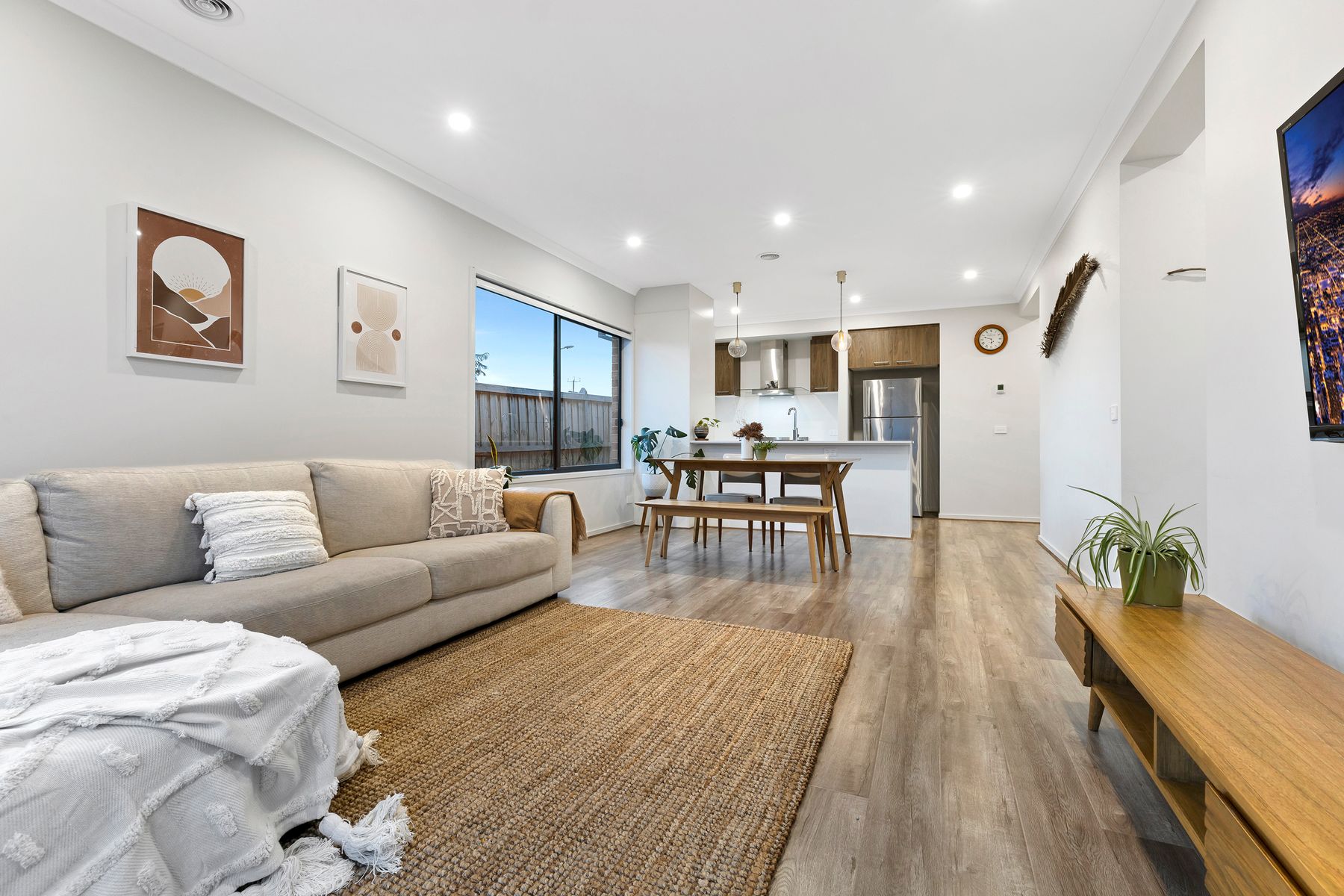 30 Garrard Crescent, Clyde, VIC 3978, Clyde - Thumbnail 2