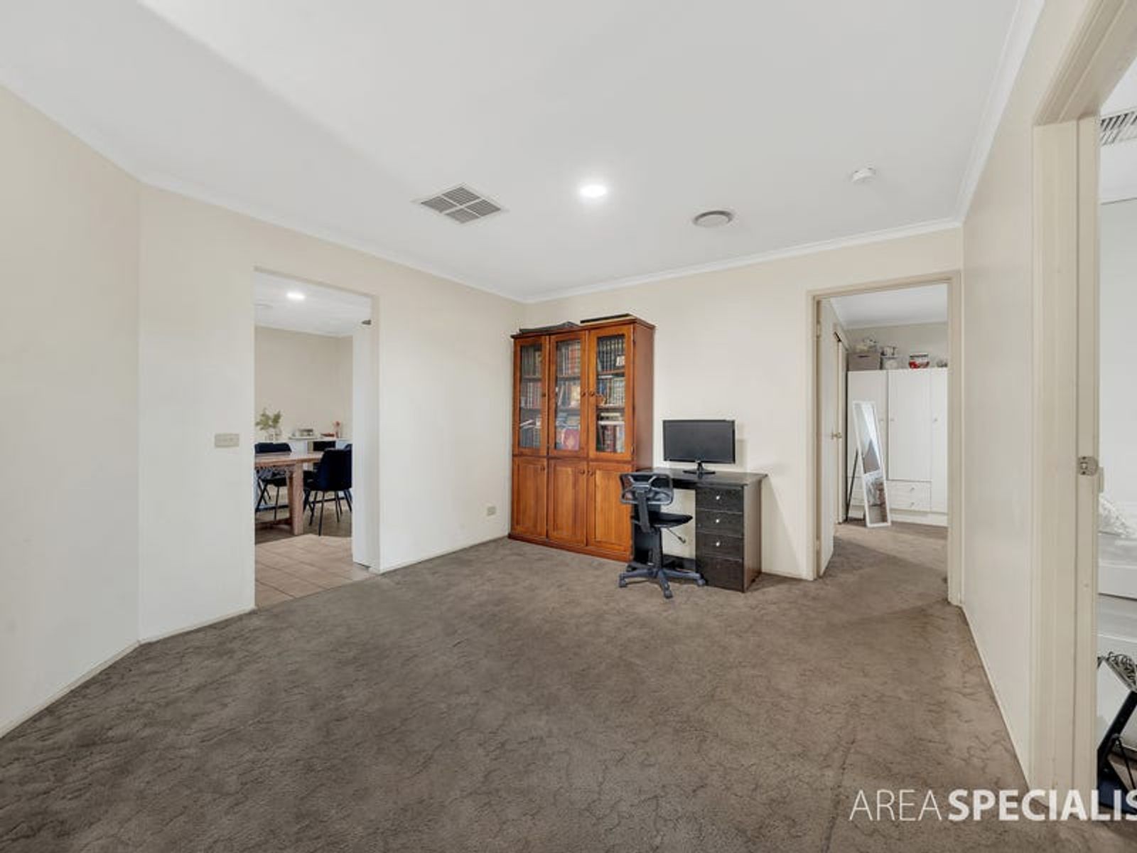 110 Oaktree Drive, Hampton Park, VIC 3976, Hampton Park - Thumbnail 2