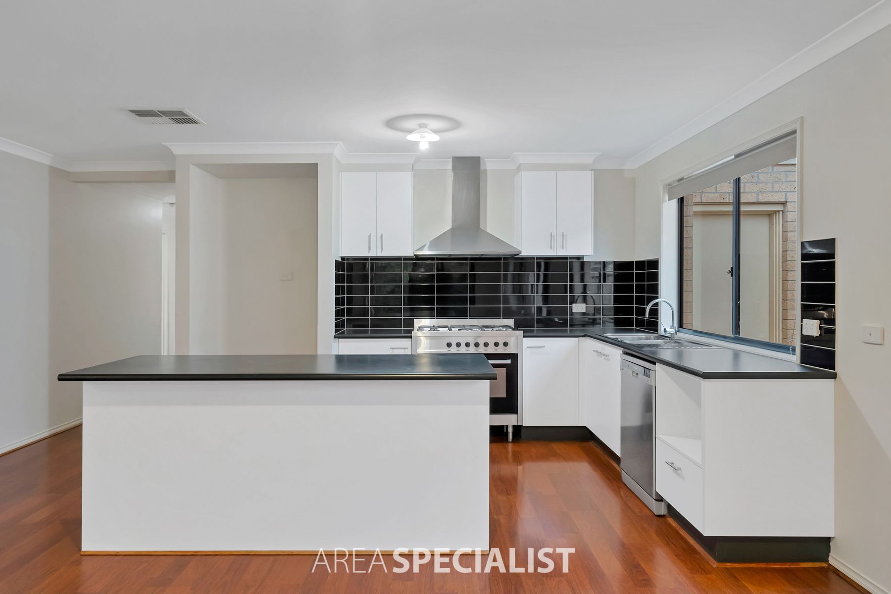41 George Frederick Road, Cranbourne West, VIC 3977, Cranbourne West - Thumbnail 4