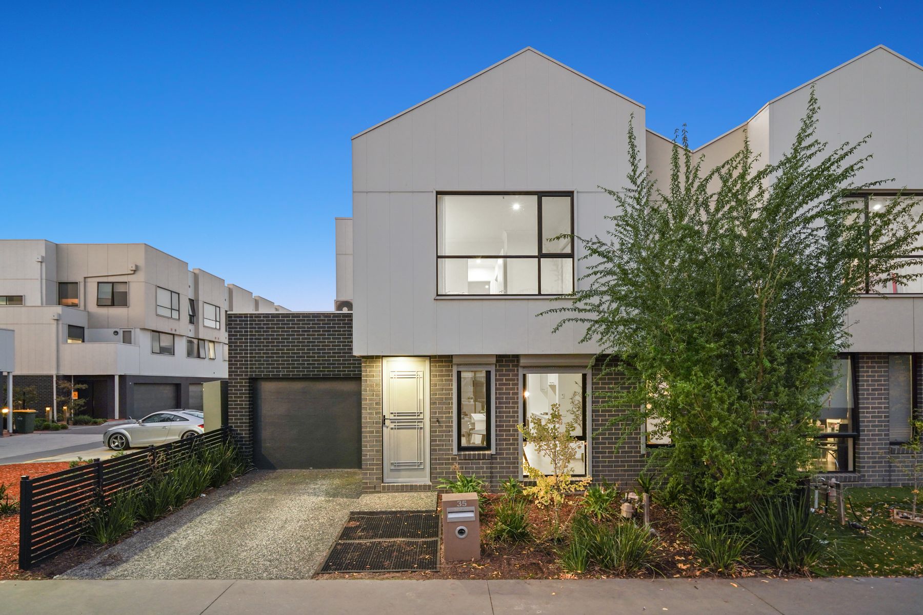 35 Quarter Circuit, Springvale, VIC 3171, Springvale - Thumbnail 2