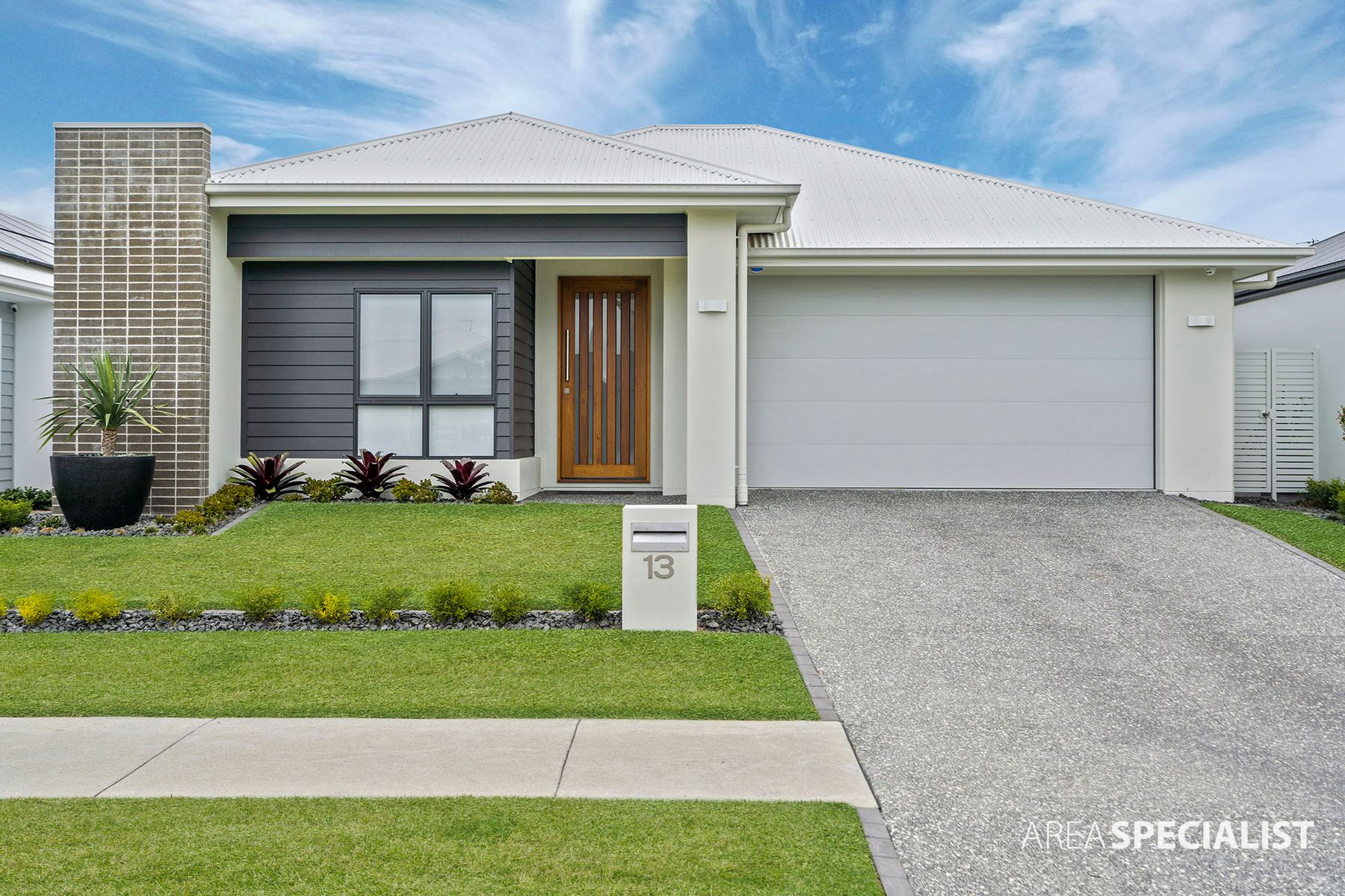 13 Moreton Drive, Jacobs Well, QLD 4208, Jacobs Well - Thumbnail 3