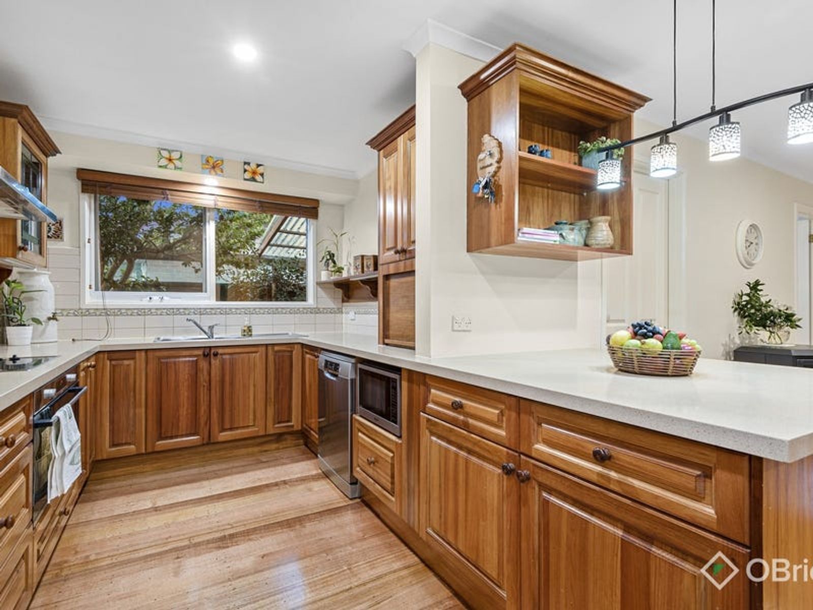 54 John Fawkner Drive, Endeavour Hills, VIC 3802, Endeavour Hills - Thumbnail 2