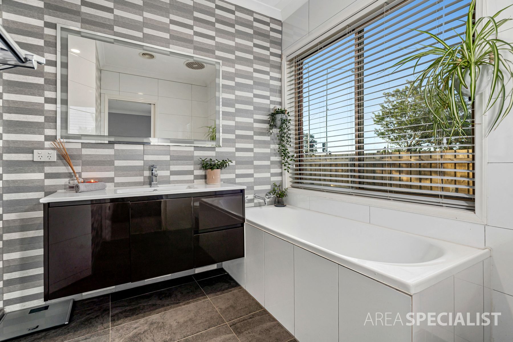 5 Malfoy Mews, Cranbourne West, VIC 3977, Cranbourne West - Thumbnail 8