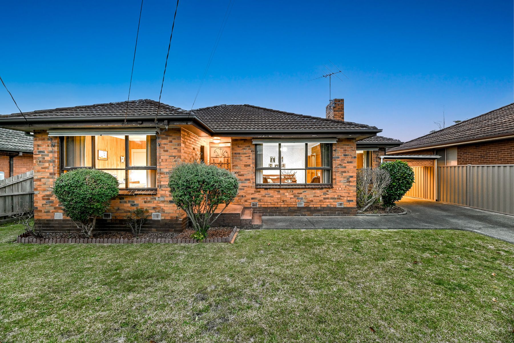 11 Loris Street, Springvale South, VIC 3172, Springvale South - Thumbnail 2