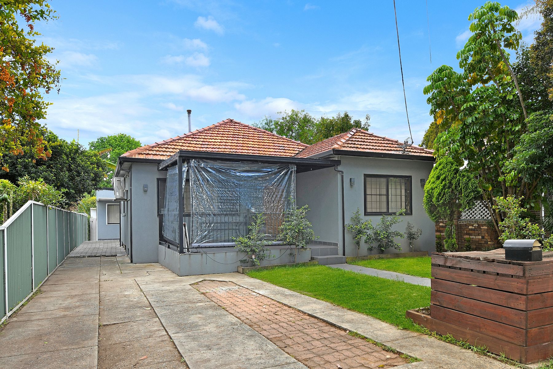 92 Jocelyn St, Chester Hill NSW 2162