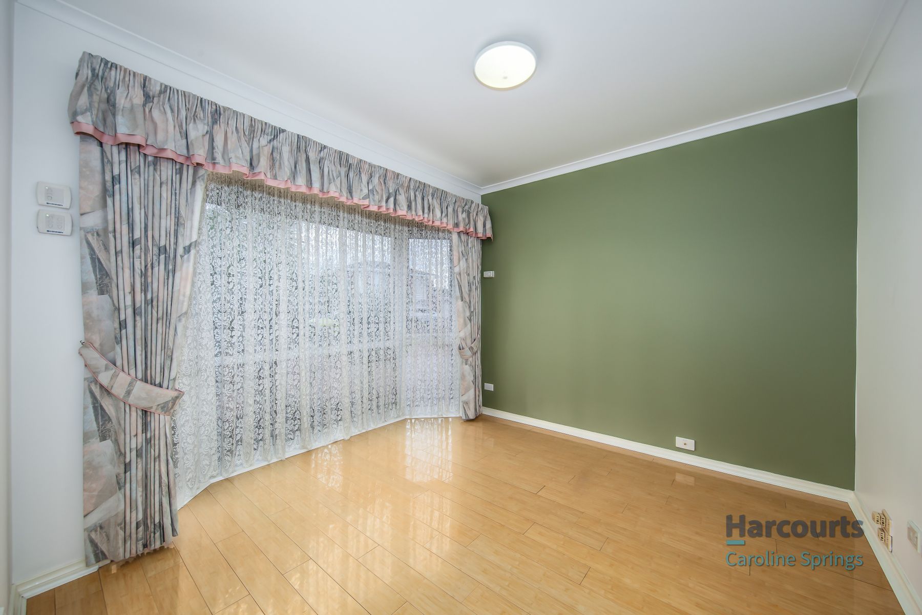 10 Tatman Drive, Altona Meadows, VIC 3028, Altona Meadows - Thumbnail 4