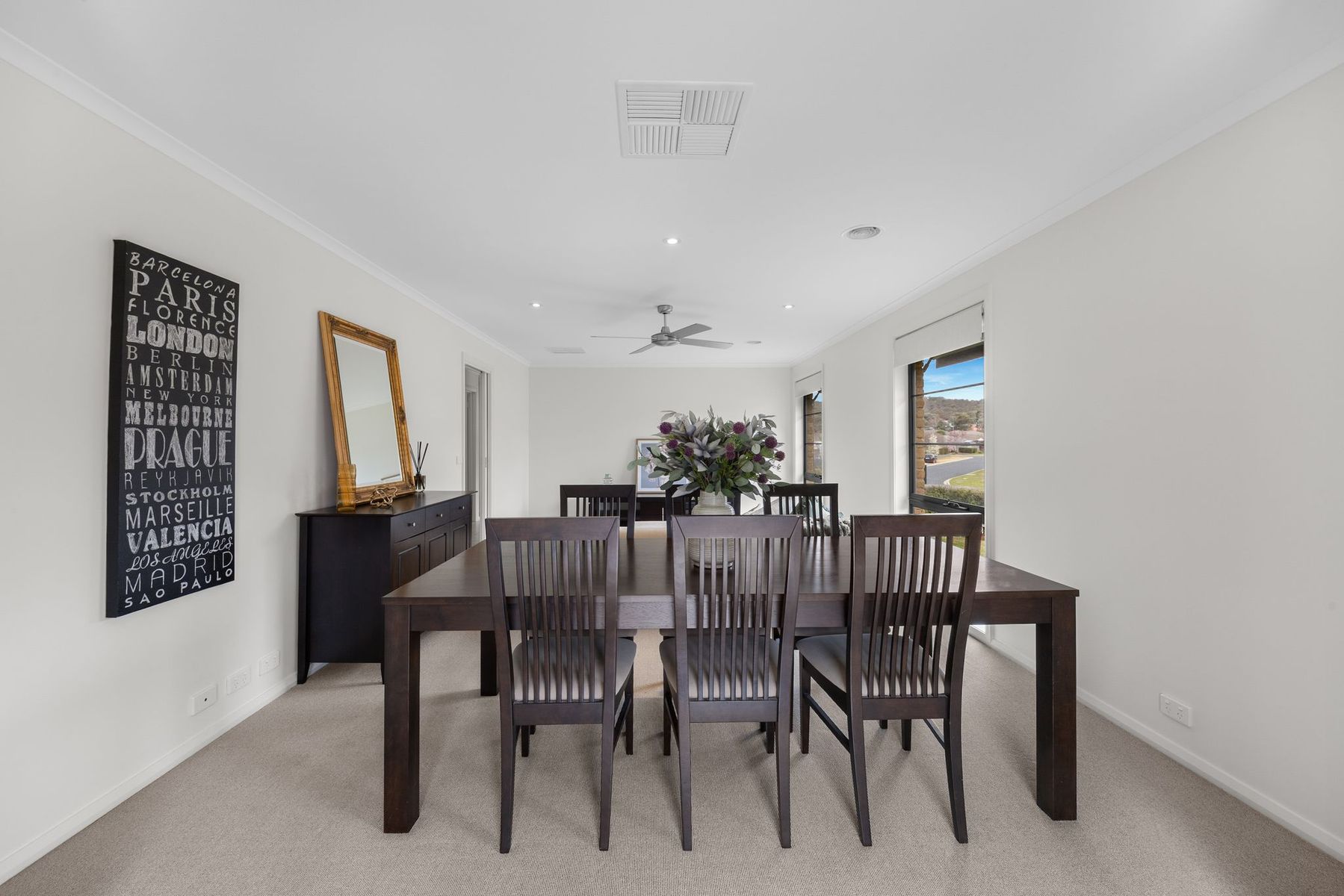 165 Halloran Drive, Jerrabomberra - Thumbnail 4