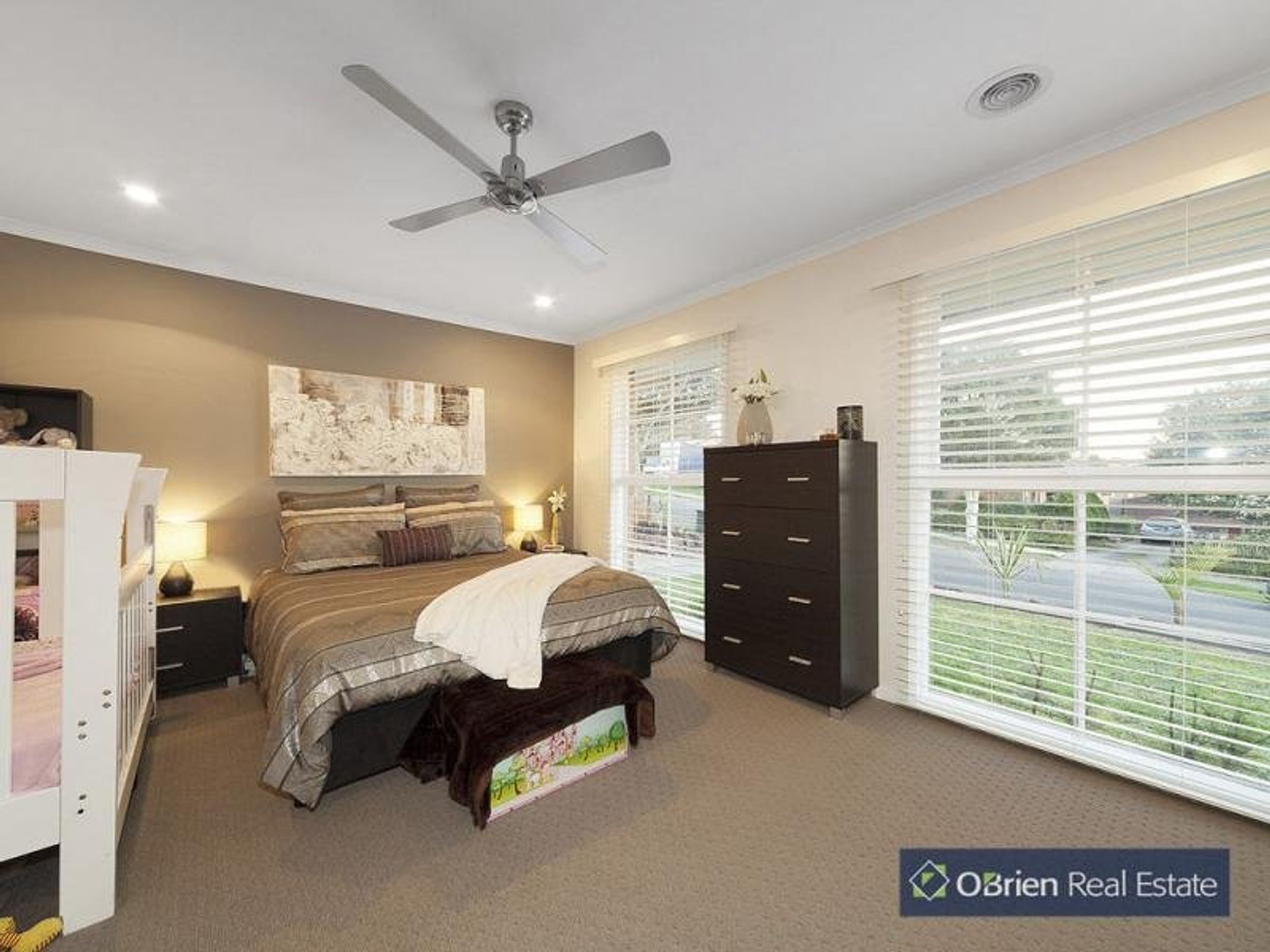 3 Nicholson Close, Endeavour Hills, VIC 3802, Endeavour Hills - Thumbnail 5