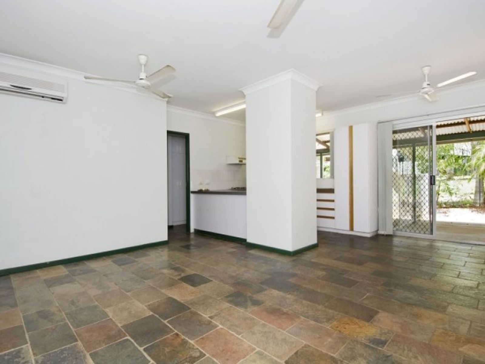 5 Campden Court, Gray NT 0830, Gray - Thumbnail 4
