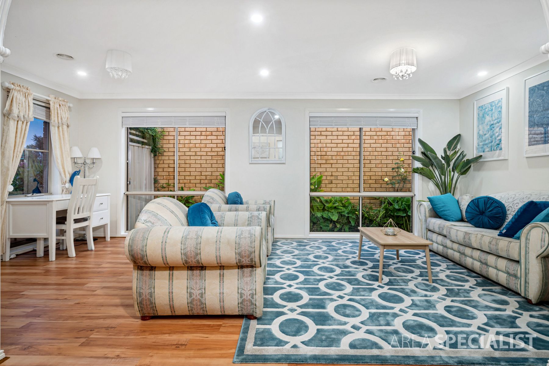 57 Tyndall Street, Cranbourne East, VIC 3977, Cranbourne East - Thumbnail 5