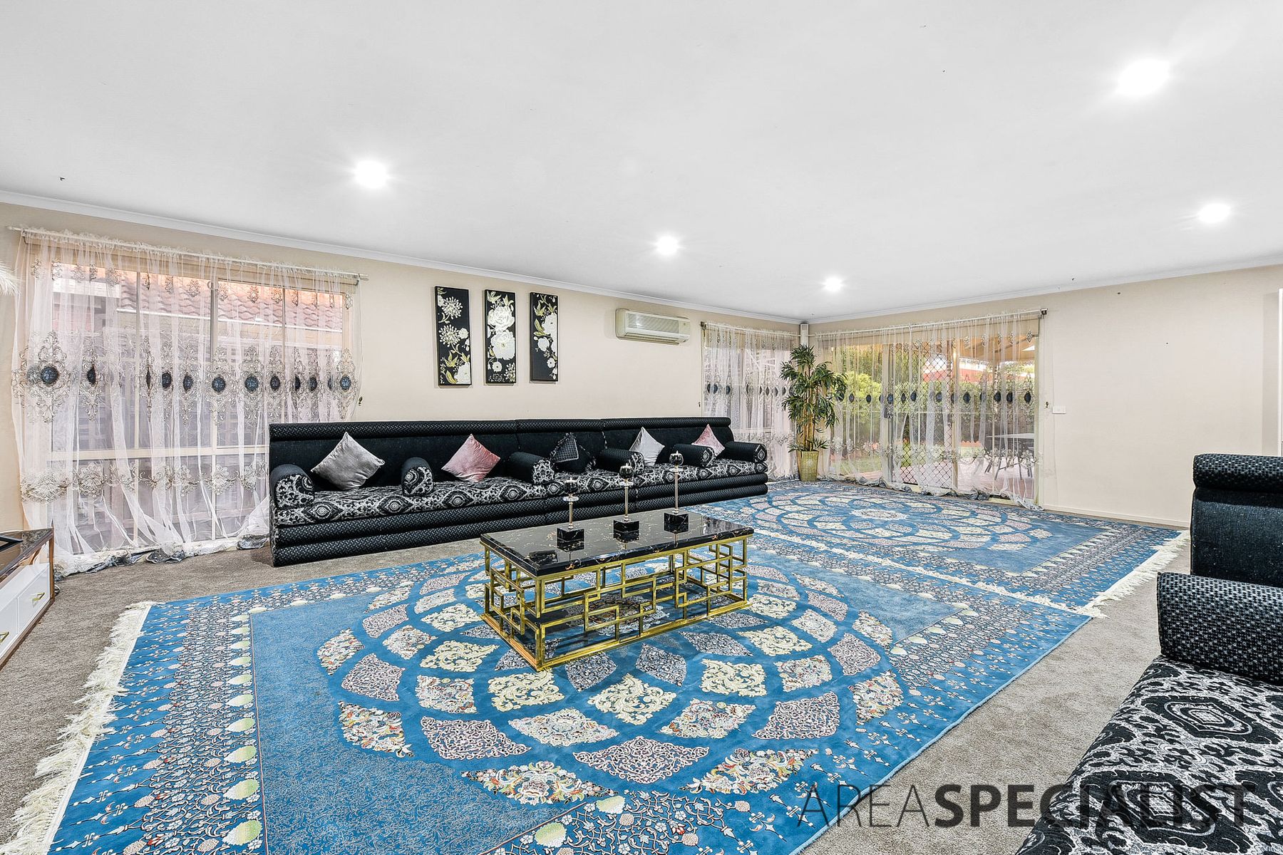 4 Ashton Court, Cranbourne, VIC 3977, Cranbourne - Thumbnail 2