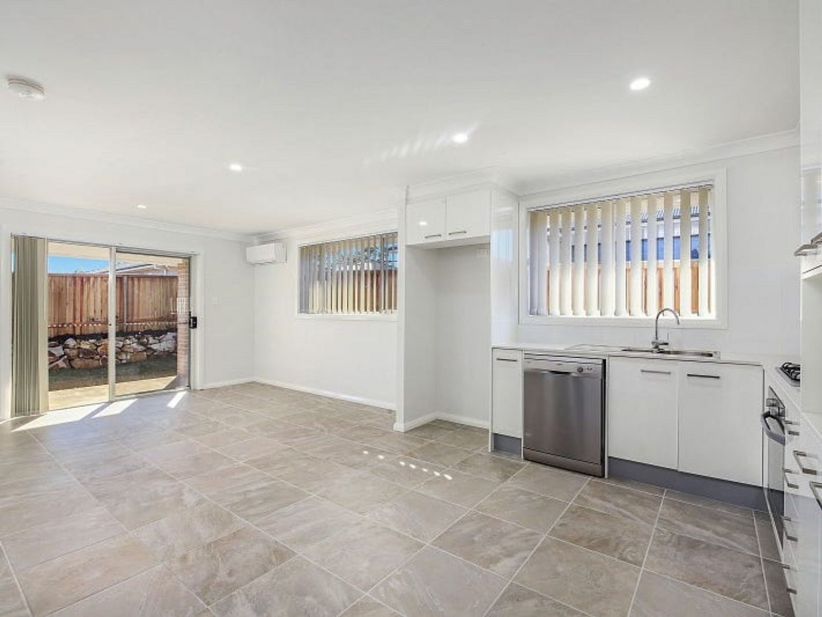 3b Hunt Circuit, Thrumster NSW 2444, Thrumster - Thumbnail 2