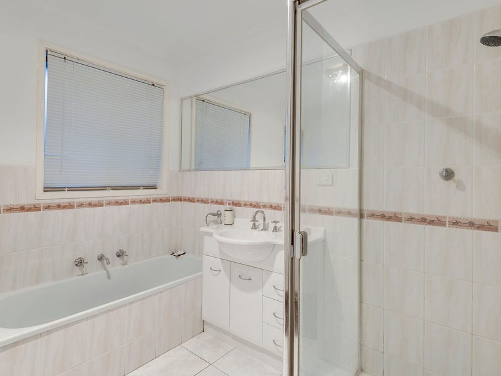 5 Glenara Court, Endeavour Hills, VIC 3802, Endeavour Hills - Thumbnail 6