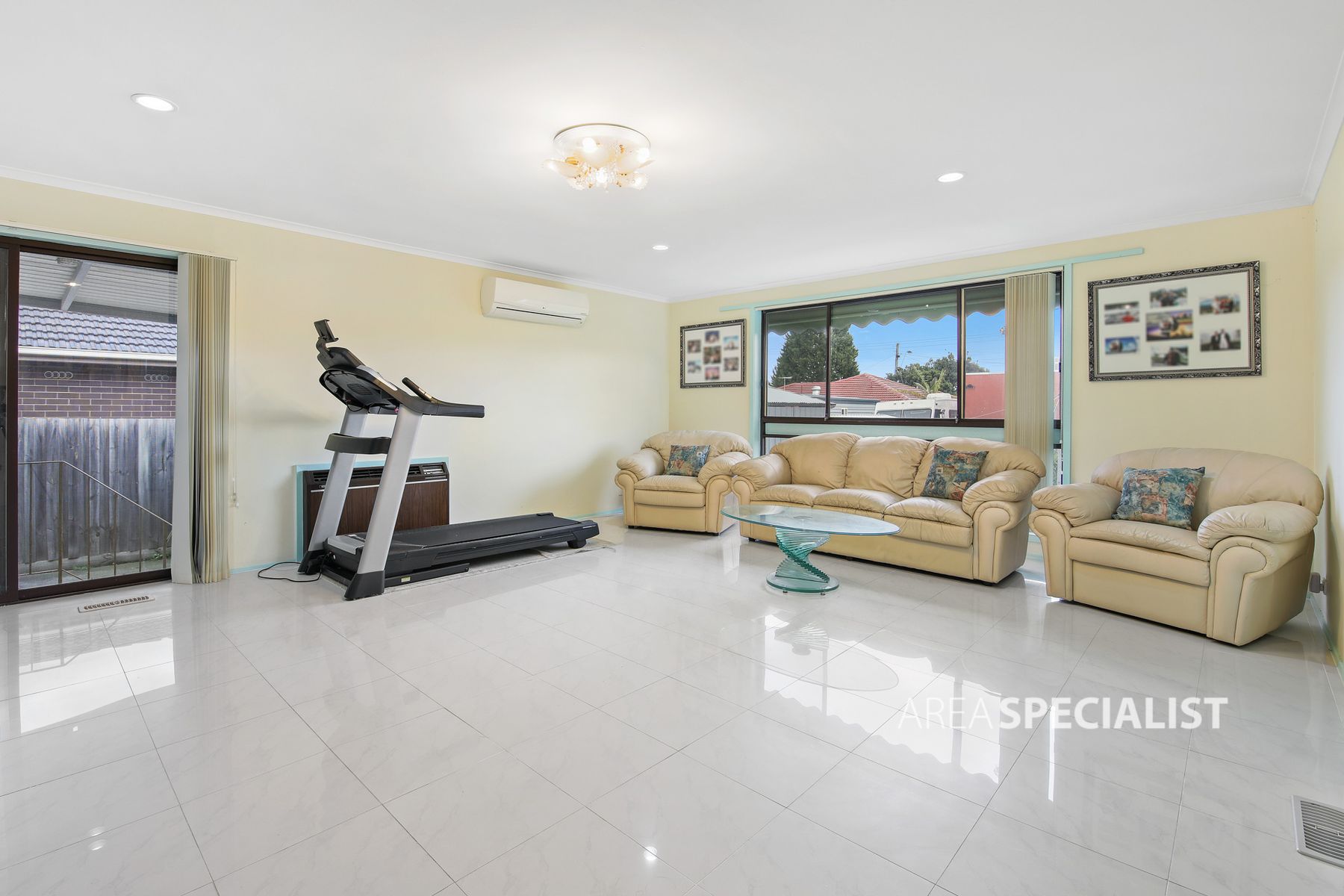 8 Manooka Ct Web 2