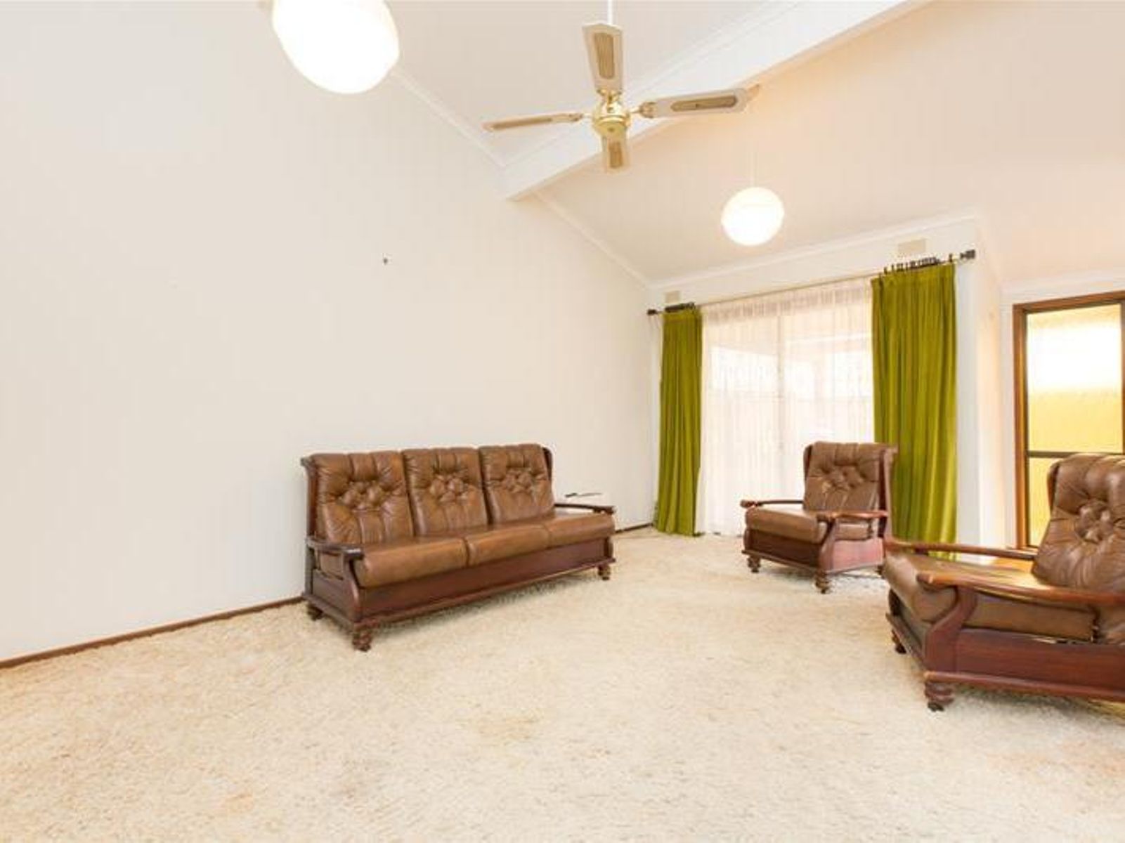 12 Hibiscus Drive, Mildura - Thumbnail 2
