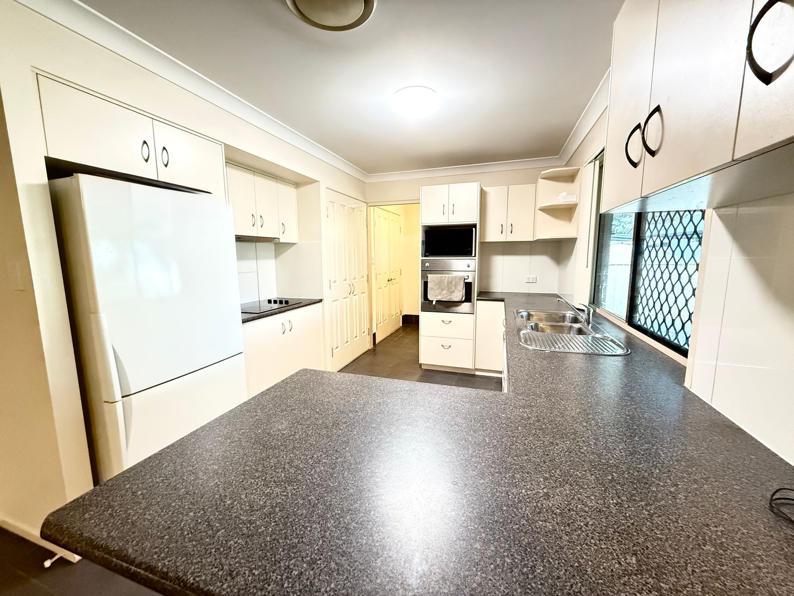 8 Davidson Court, Chinchilla QLD 4413, Chinchilla - Thumbnail 8
