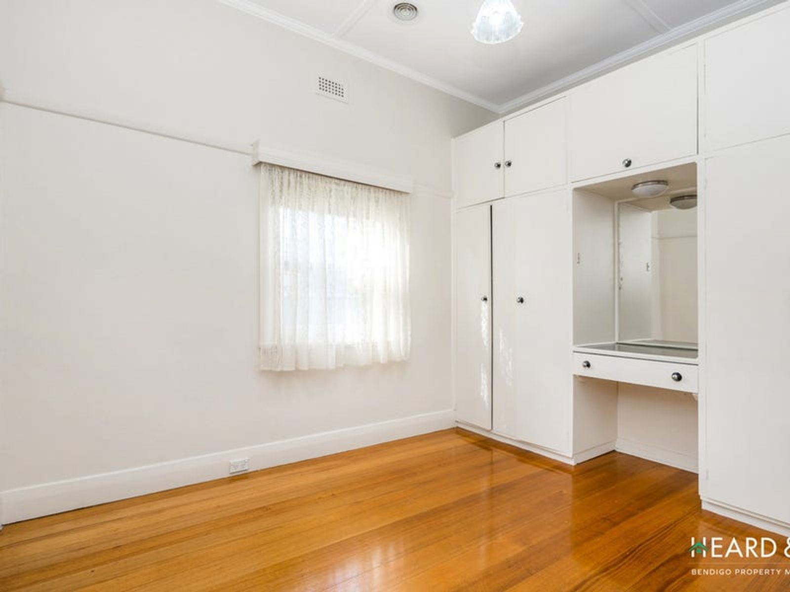 4 Burr Street, Bendigo VIC 3550, Bendigo - Thumbnail 6