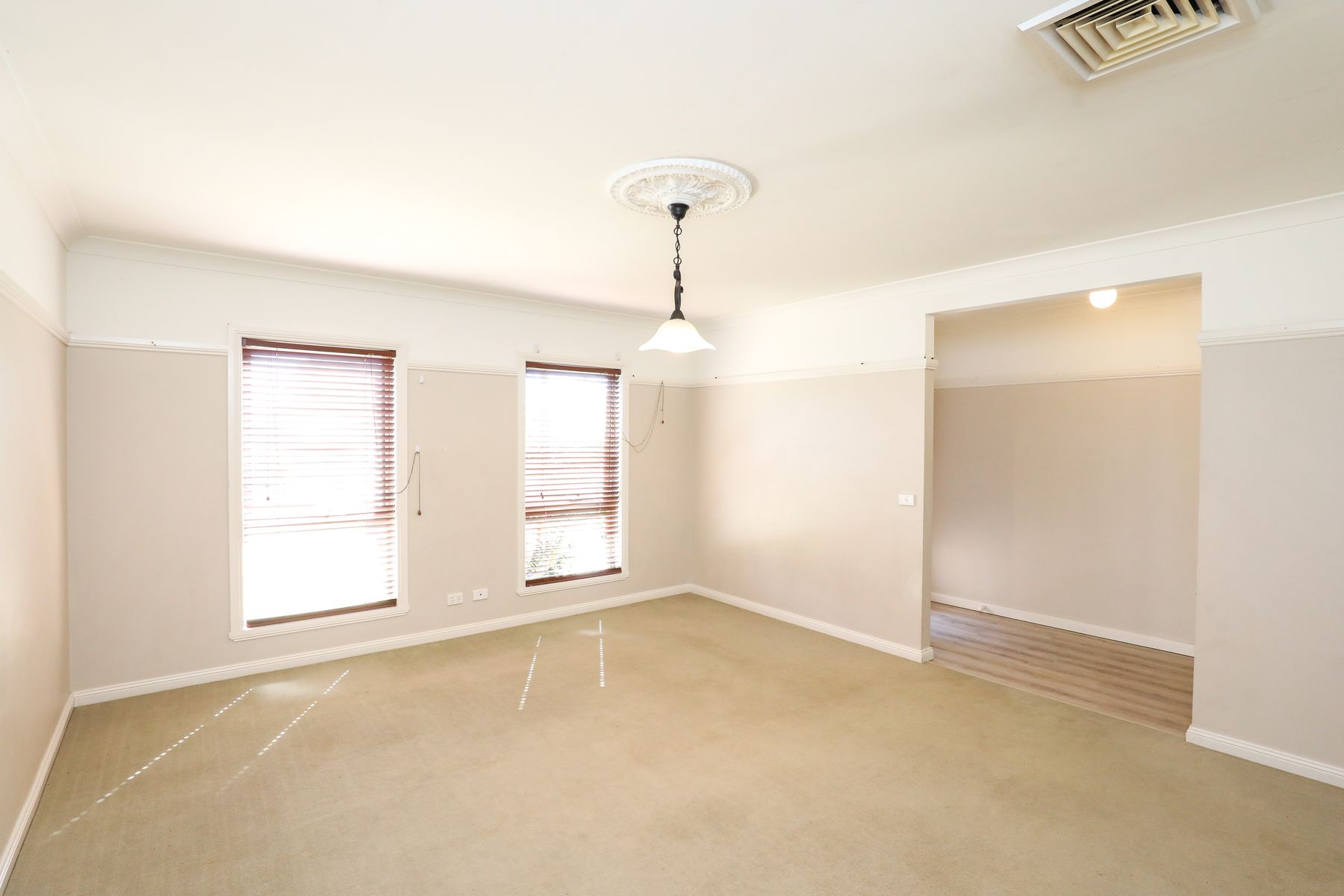 367 Eighth Street, Mildura - Thumbnail 3