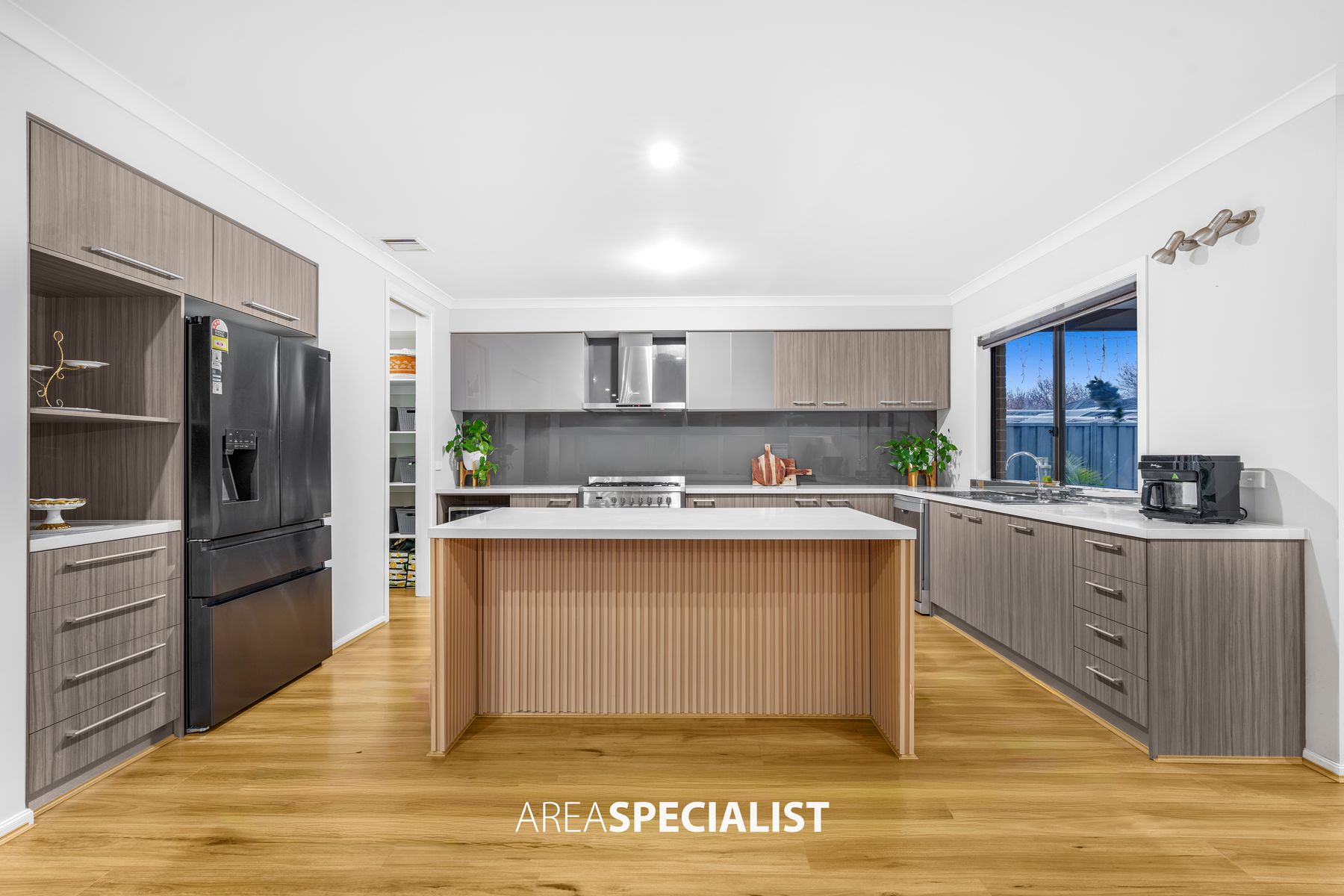 18 Ardent Crescent, Cranbourne East, Cranbourne East - Thumbnail 6
