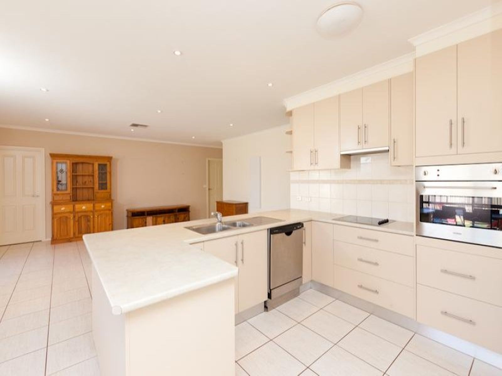 7 Louisiana Court, Mildura - Thumbnail 2